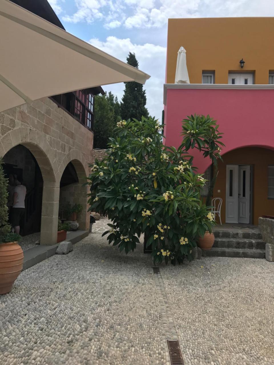 Saint Artemios Hotel And Oriental Suites Rhodes City Buitenkant foto