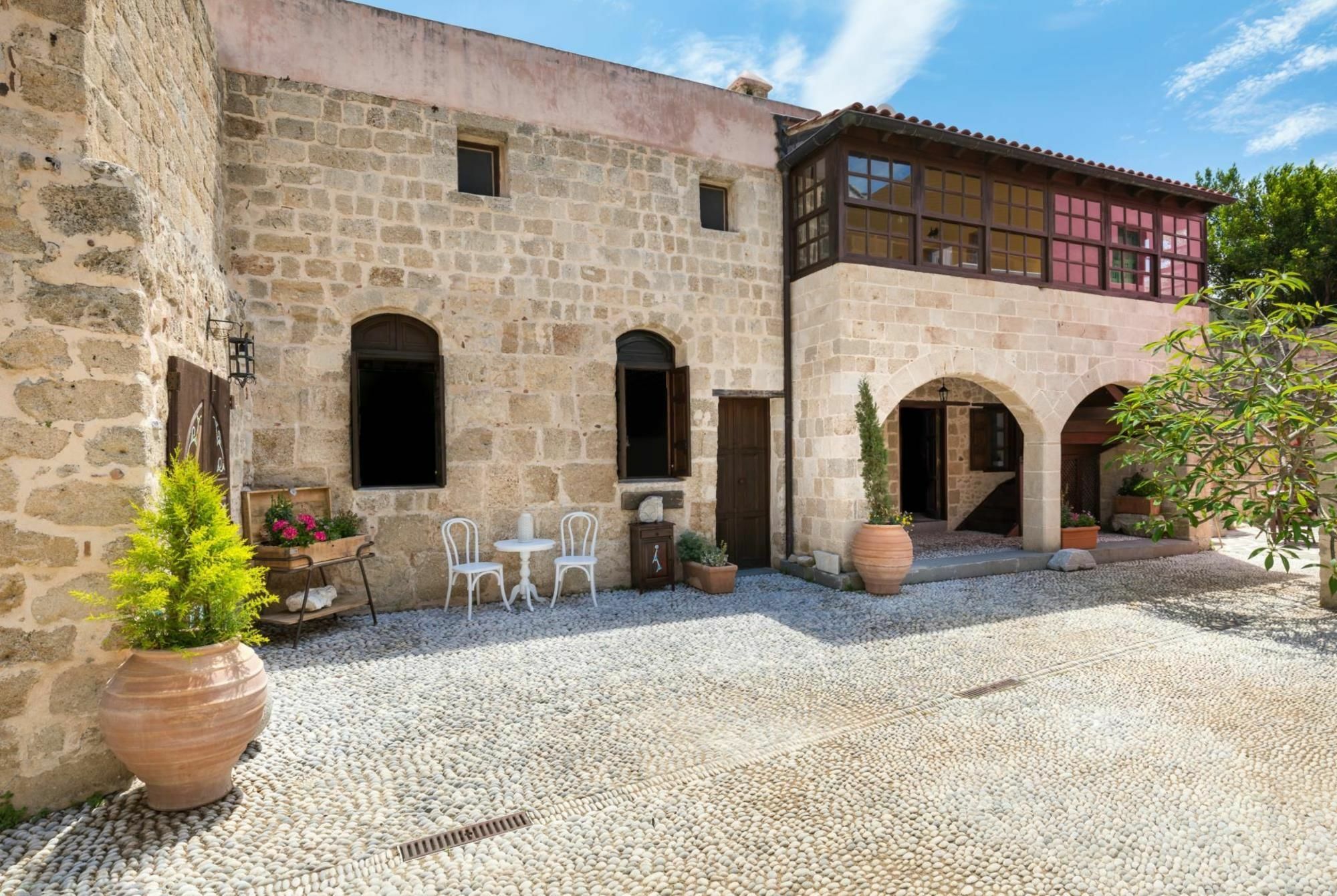 Saint Artemios Hotel And Oriental Suites Rhodes City Buitenkant foto